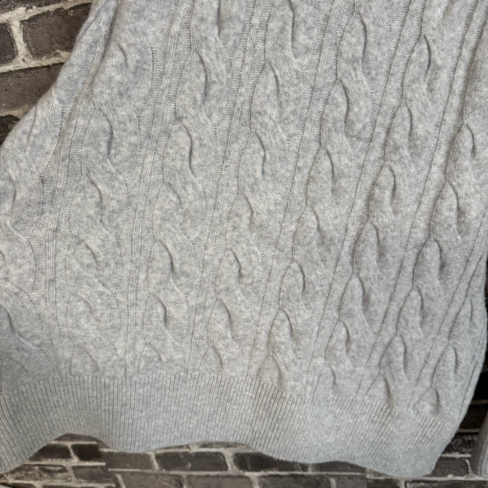 NWT Aerie unREAL Cable Pearl Crew Sweater Oversized Soft Gray - Picture 12 of 12